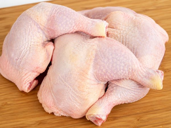 Cuisses de poulet avec dos